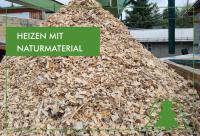 Holzspäne auf einem Haufen im Sägewerk Lückenmühle