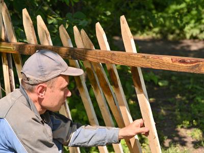 Zaun aus Holz Zaunbau